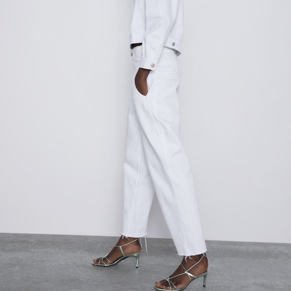 Zara High Rise Cropped Jeans - Picture 4 of 7